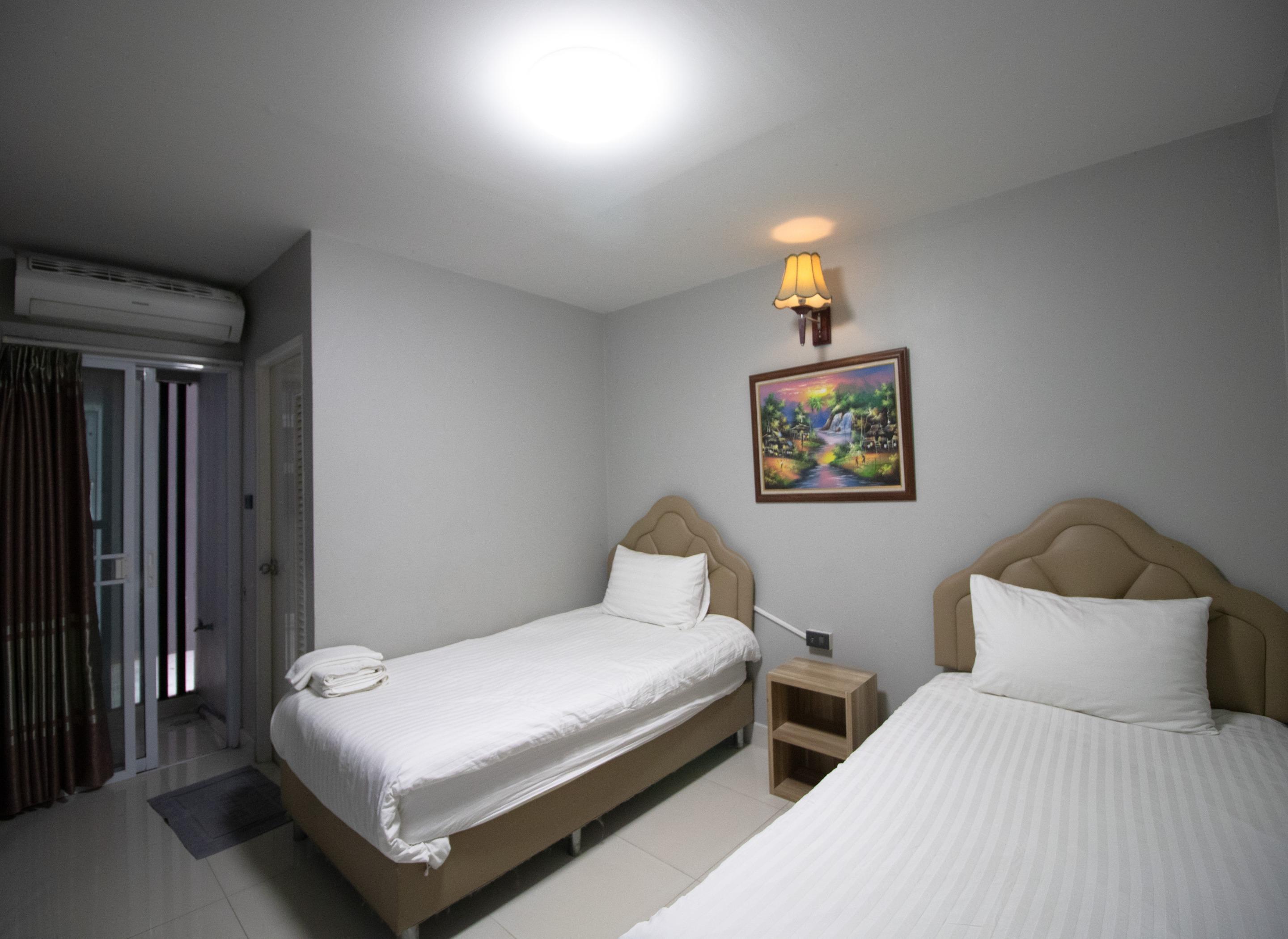 Kun Hotel Nakhon Ratchasima Bagian luar foto