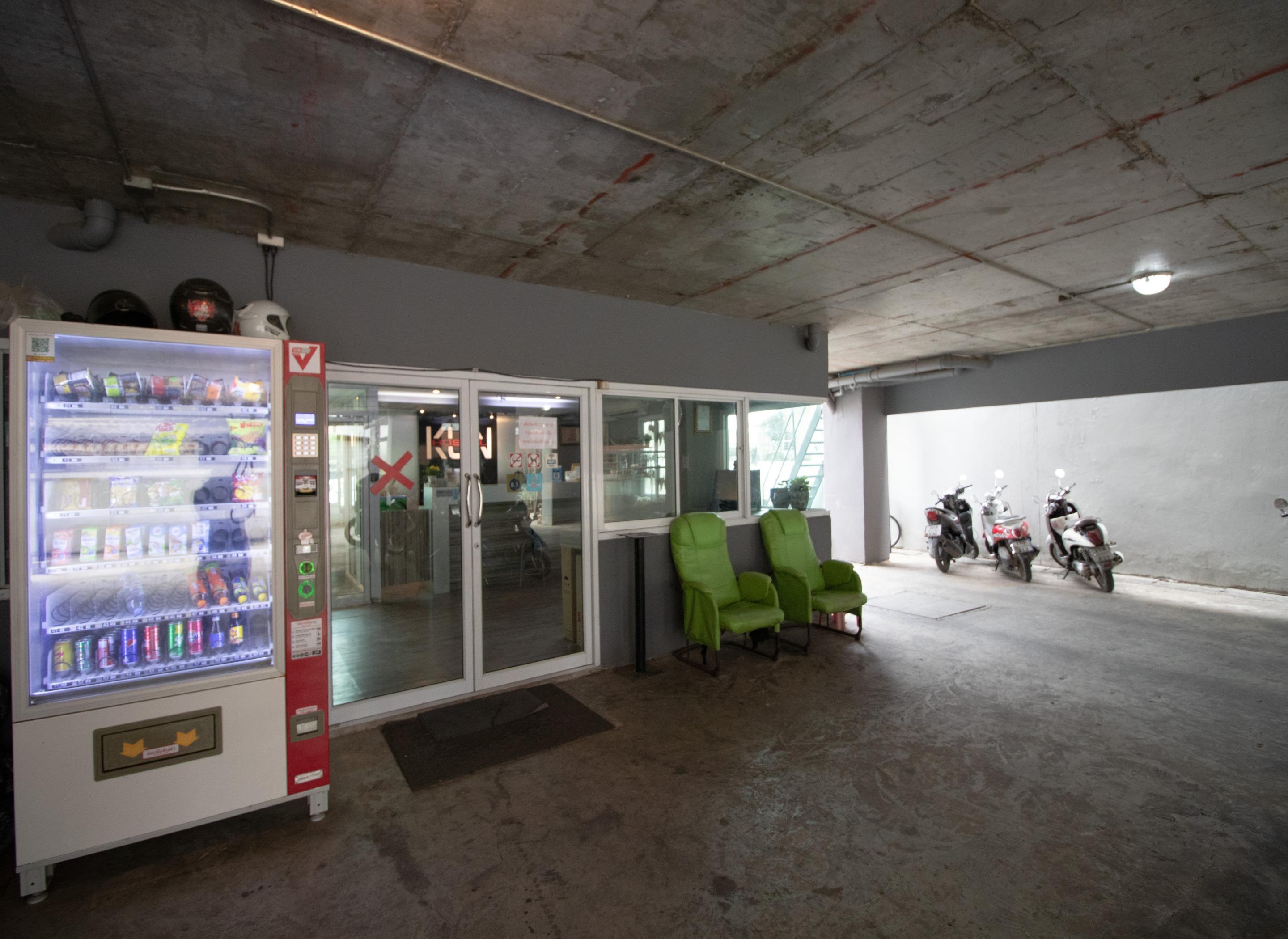 Kun Hotel Nakhon Ratchasima Bagian luar foto