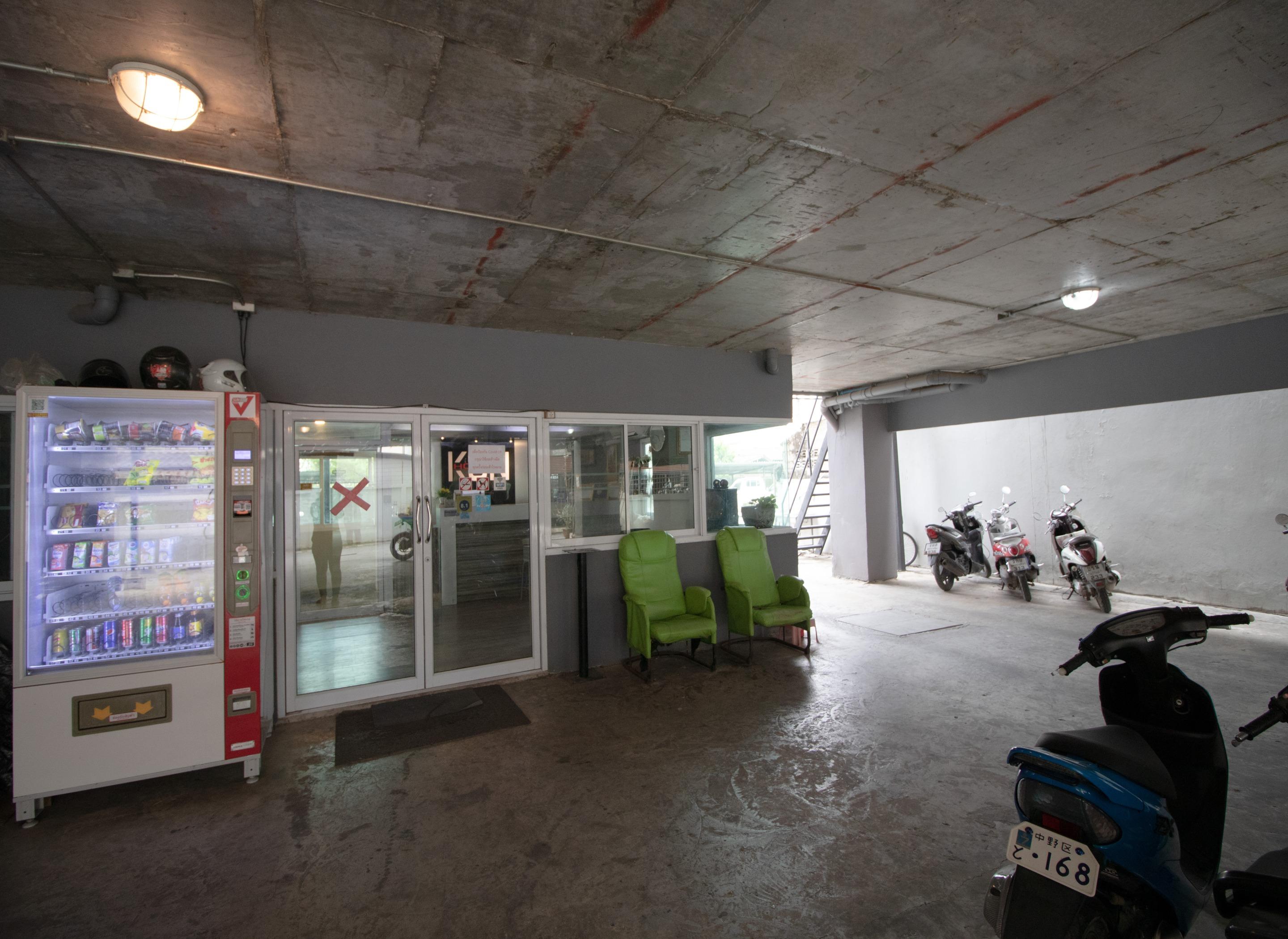 Kun Hotel Nakhon Ratchasima Bagian luar foto