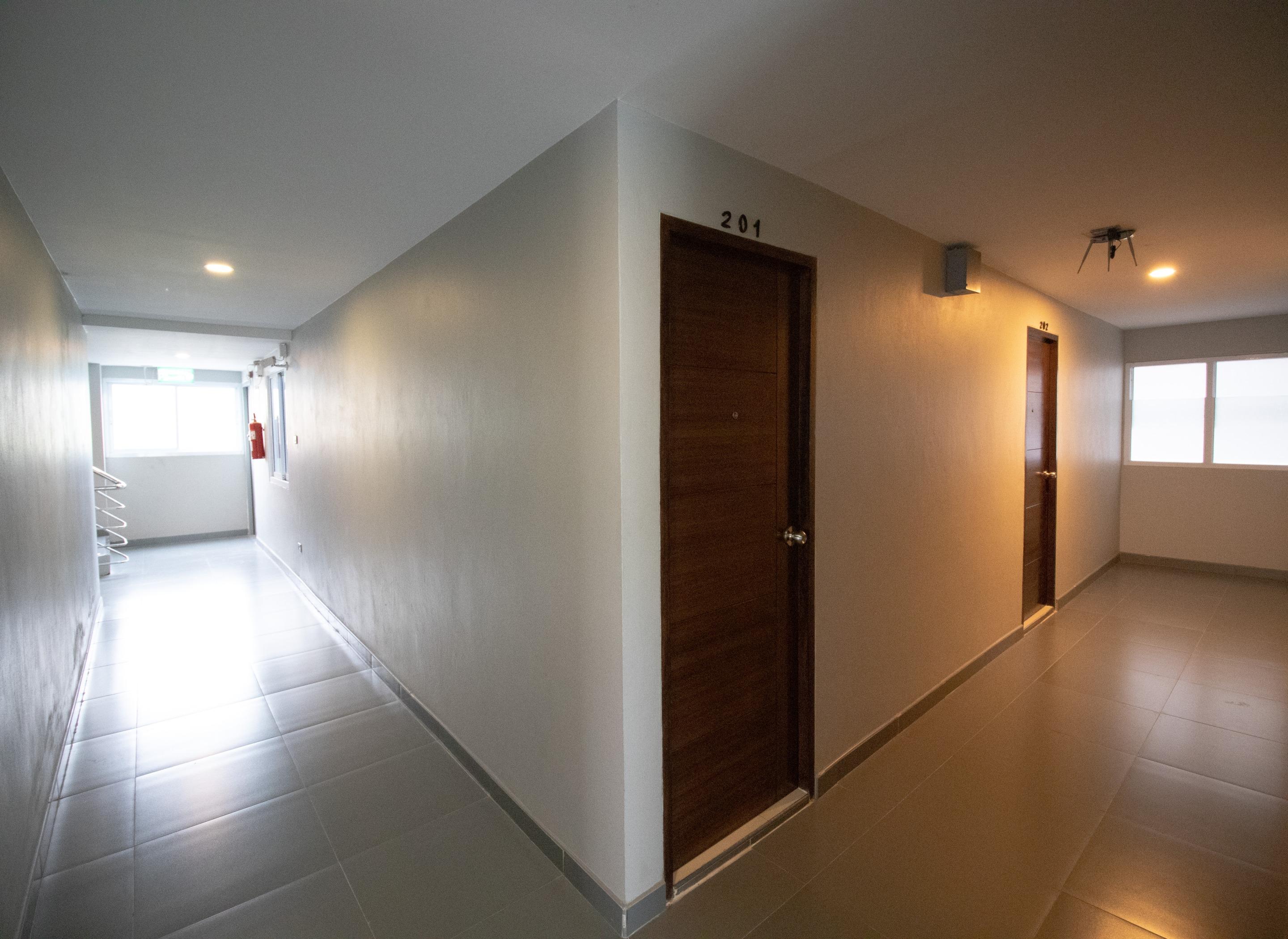 Kun Hotel Nakhon Ratchasima Bagian luar foto